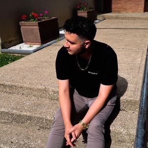 Meet your Posher, Josh